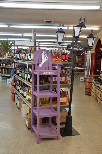 Liquor Store «Holiday Wine & Spirits», reviews and photos, 112 S Royal Oaks Blvd, Franklin, TN 37067, USA