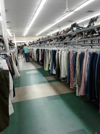 Thrift Store «Thrift Giant», reviews and photos, 10544 Harry Hines Blvd, Dallas, TX 75220, USA