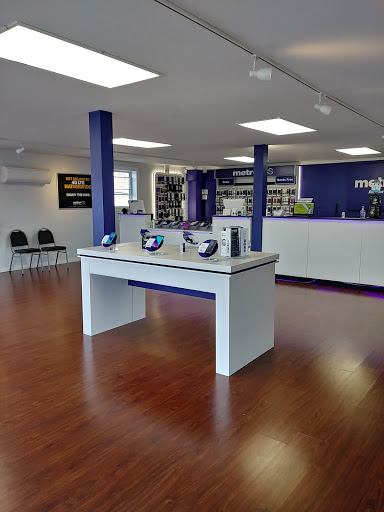 Cell Phone Store «MetroPCS Authorized Dealer», reviews and photos, 4702 Carlisle Pike #28, Mechanicsburg, PA 17050, USA