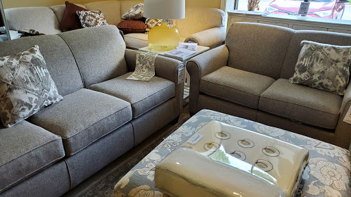 Furniture Store «Roberts Furniture & Mattress», reviews and photos, 3032 Richmond Rd, Williamsburg, VA 23185, USA