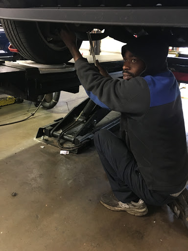 Auto Repair Shop «Centreville Tire & Auto», reviews and photos, 6075 Centreville Crest Ln, Centreville, VA 20121, USA