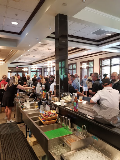 Country Club «Broadmoor Country Club», reviews and photos, 2155 Kessler Blvd W Dr, Indianapolis, IN 46228, USA