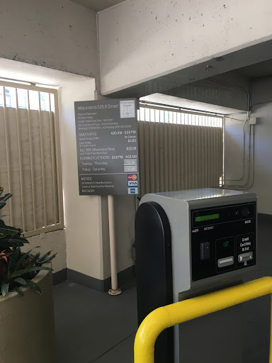 Print Shop «FedEx Office Print & Ship Center», reviews and photos, 532 C St, San Diego, CA 92101, USA