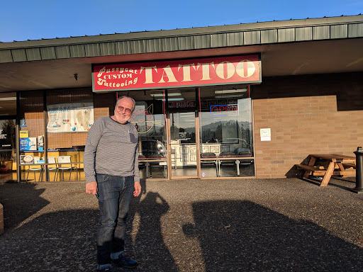 Beauty Salon «Nassau West Salon», reviews and photos, 17025 SE McLoughlin Blvd, Milwaukie, OR 97267, USA