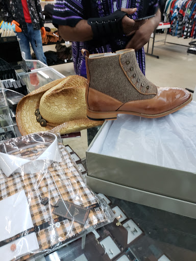 Discount Store «D&K Suit City», reviews and photos, 2975 Headland Dr SW, Atlanta, GA 30311, USA