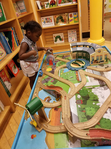 Book Store «Barnes & Noble», reviews and photos, 2051 N Federal Hwy, Fort Lauderdale, FL 33305, USA