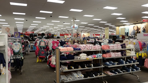 Department Store «Target», reviews and photos, 2209 Howard St, Evanston, IL 60202, USA