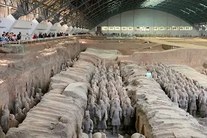 Museum of Qin Terracotta Warriors and Horses West Gate image
