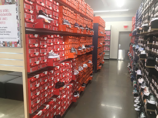 Shoe Store «Rack Room Shoes», reviews and photos, 301 E Hwy 377 #104, Granbury, TX 76048, USA