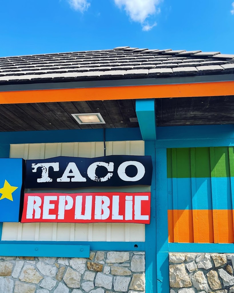 Taco Republic Corinth Square 66208