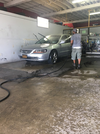 Cleaner Than Clean Hand Car Wash en Rochester