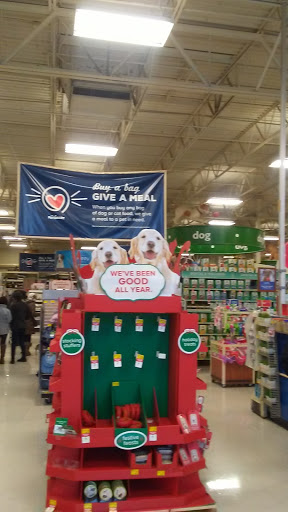 Pet Supply Store «PetSmart», reviews and photos, 3585 N Shiloh Dr, Fayetteville, AR 72703, USA