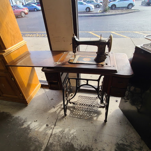 Thrift Store «Community Thrift Store», reviews and photos, 14244 N Nebraska Ave, Tampa, FL 33613, USA