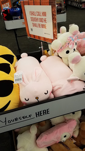 Used Book Store «2nd & Charles», reviews and photos, 1705 Mall of Georgia Blvd, Buford, GA 30519, USA