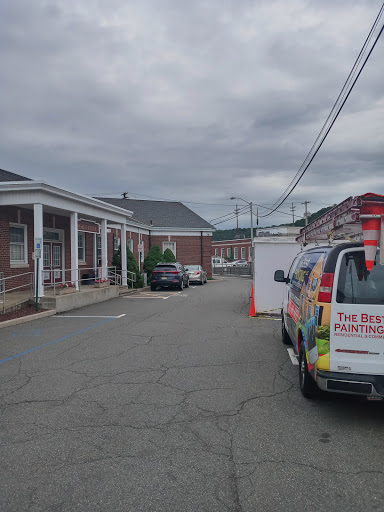 Paint Store «Sacks Paint & Wallpaper», reviews and photos, 52 N Sussex St, Dover, NJ 07801, USA