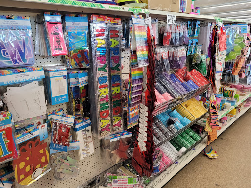 Dollar Store «Dollar Tree», reviews and photos, 181 S Rosemead Blvd, Pasadena, CA 91107, USA