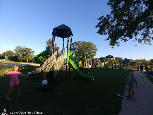 Community Center «Iowa Community Center», reviews and photos, 338 N Iowa Ave, Villa Park, IL 60181, USA