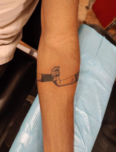 Explore collar bone tattoo ideas for women, creative tattoo ideas in Hebron, available at Explosive Ink Tattoo