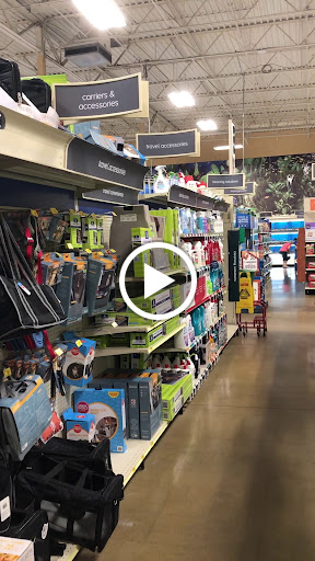Pet Supply Store «PetSmart», reviews and photos, 2641 Lawndale Dr, Greensboro, NC 27408, USA