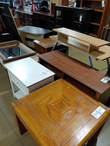 Non-Profit Organization «Goodwill Store», reviews and photos, 193 Avon Village Dr, Avon, IN 46123, USA