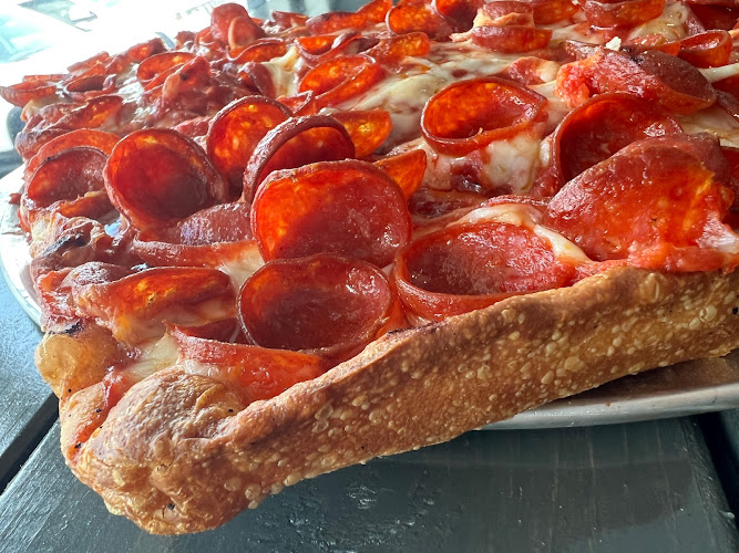 #1 best pizza place in Marathon - Coast To Coast Pizza Company