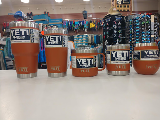 Sporting Goods Store «Half Hitch-Panama City Beach», reviews and photos, 2206 Thomas Dr, Panama City, FL 32408, USA
