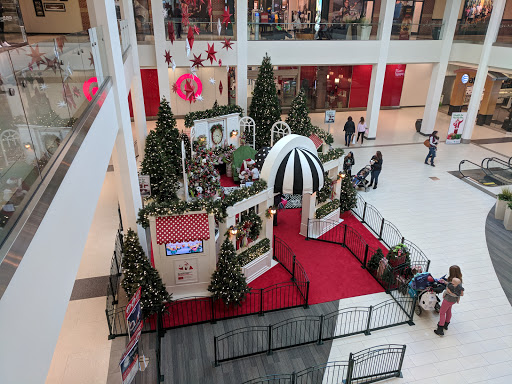 Shopping Mall «South Hills Village», reviews and photos, 301 South Hills Village, Pittsburgh, PA 15241, USA