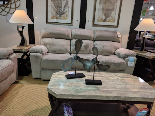 Furniture Store «Raymour & Flanigan Furniture and Mattress Outlet», reviews and photos, 2424 Lincoln Hwy, Langhorne, PA 19047, USA