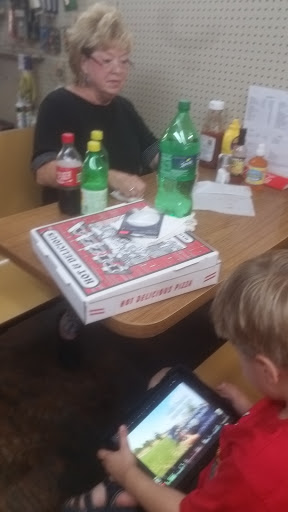 Grocery Store «Shorty Machen Grocery Store», reviews and photos, 169 Rail Rd St, Hollywood, AL 35752, USA