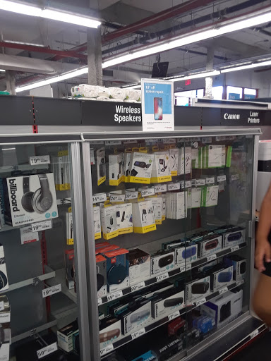 Office Supply Store «Staples», reviews and photos, 91-30 Van Wyck Expy, Jamaica, NY 11418, USA