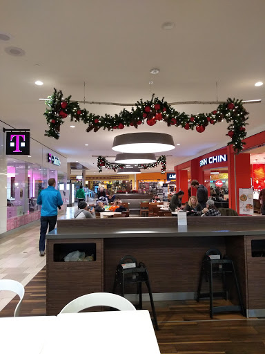 Shopping Mall «Ridgedale Center», reviews and photos, 12401 Wayzata Blvd, Minnetonka, MN 55305, USA