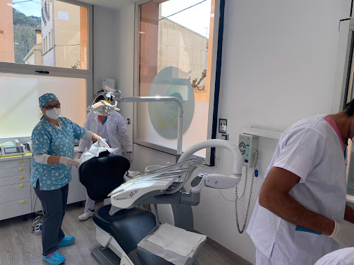 CENTRE DE SERVEIS DENTALS DOSRIUS en Dosrius, Barcelona