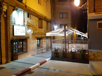 Restaurante Vega - Plaza Juan García Gato, 1, 26200 Haro, La Rioja, Spain