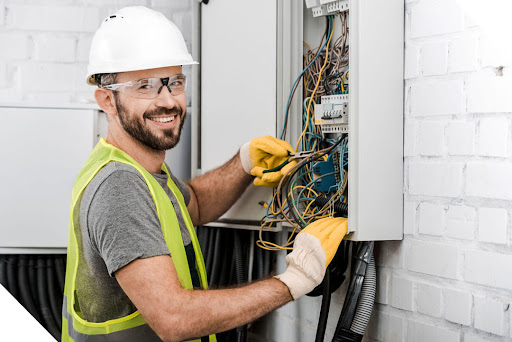 Mgelectric electricista barcelona urgencias electricidad fontanería boletines luz y agua en Barcelona, Barcelona