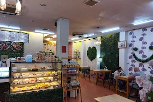 Min Mee Cafe image
