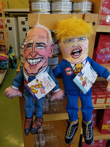 Pet Supply Store «Animal Krackers Inc», reviews and photos, 232 Main St, Gloucester, MA 01930, USA