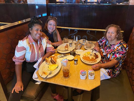 Restaurant «The Cheesecake Factory», reviews and photos, 2715 Southdale Center, Edina, MN 55435, USA