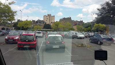 Parking Voltaire 2 - Gratuit à Charleville-Mézières