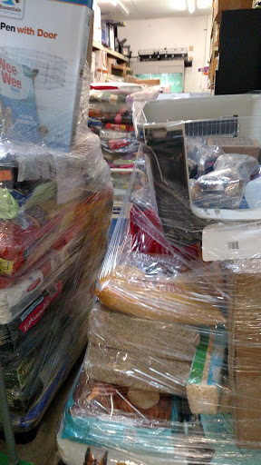 Pet Supply Store «Pet Valu», reviews and photos, 1525 Genntown Dr, Lebanon, OH 45036, USA