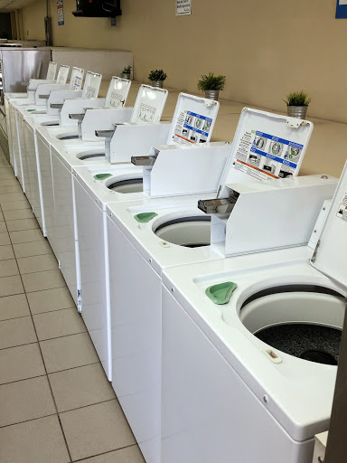 Laundromat «The Wash House», reviews and photos, 530 W Main St, Anoka, MN 55303, USA