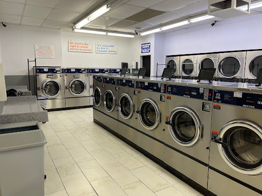 Laundromat «Elk Grove Launderland», reviews and photos, 8767 Elk Grove Blvd, Elk Grove, CA 95624, USA