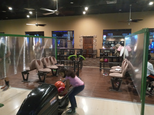 Bowling Alley «Chaparral 300 - We may close 1 hour early Sun-Thurs depending on volume, please call for details.», reviews and photos, 4191 Chino Hills Pkwy, Chino Hills, CA 91709, USA