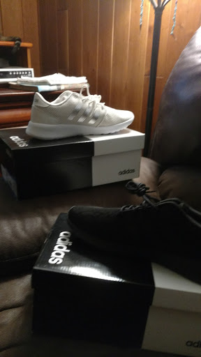 Shoe Store «Shoe Carnival», reviews and photos, 2633 Lakewood Village Dr, North Little Rock, AR 72116, USA