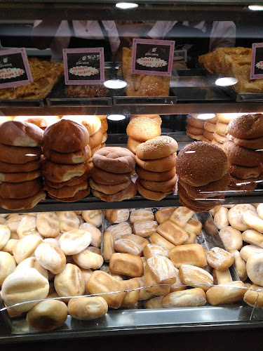 Golden Bakery - Panadería