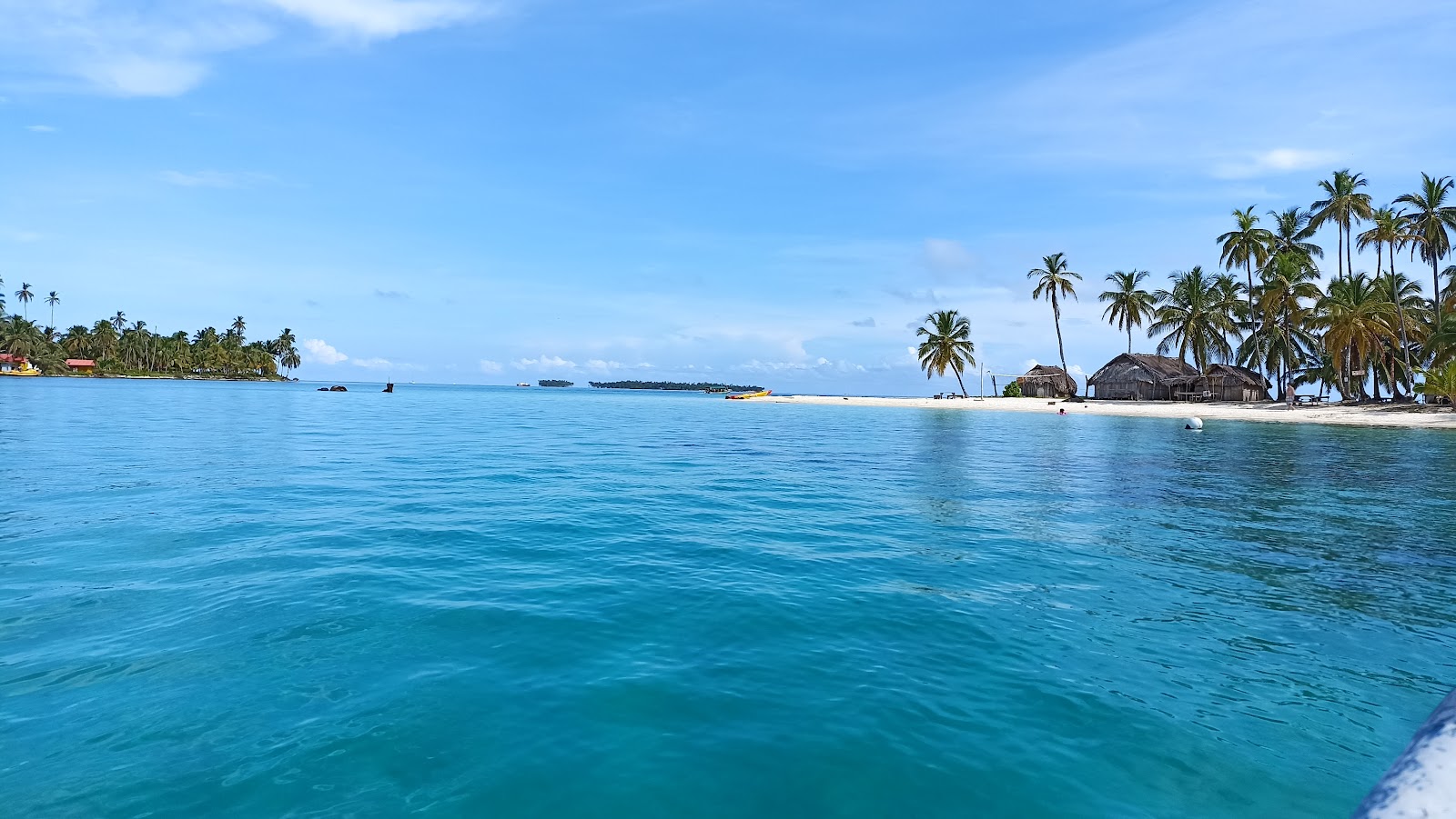 Miria Island beach'in fotoğrafı geniş plaj ile birlikte
