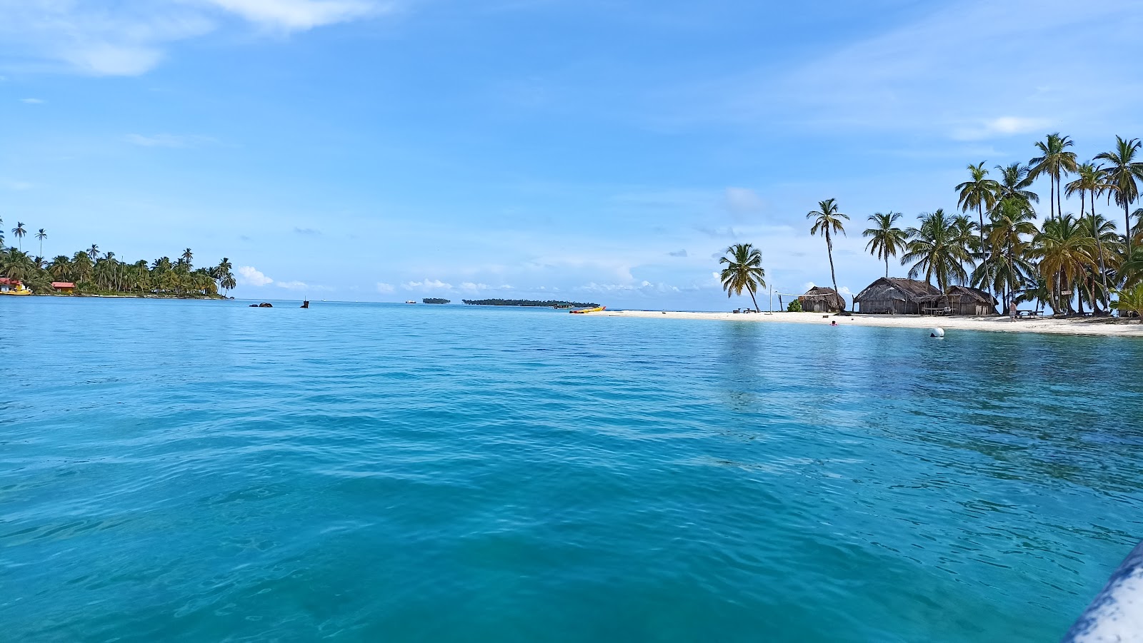 Foto van Miria Island beach met ruim strand