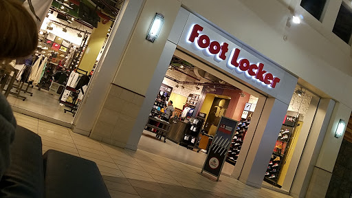 Shopping Mall «Salem Center», reviews and photos, 401 Center St NE, Salem, OR 97301, USA