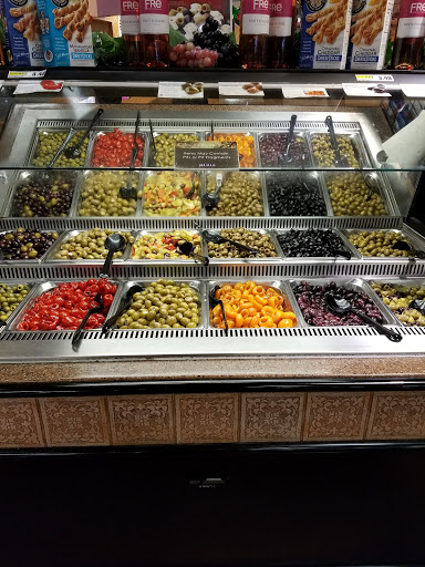 Grocery Store «ShopRite», reviews and photos, 2102-2130 N 2nd St, Millville, NJ 08332, USA