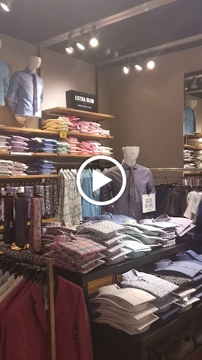 Clothing Store «Express», reviews and photos, 7101 Democracy Blvd, Bethesda, MD 20817, USA