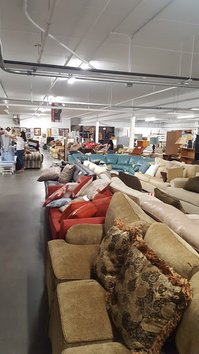 Thrift Store «Stuff Etc», reviews and photos, 2818 Commerce Dr, Coralville, IA 52241, USA